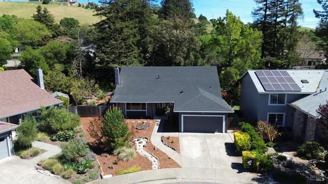 344 Westridge Pl, Petaluma, CA 94952