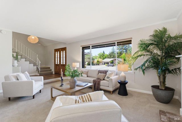 344 Westridge Pl, Petaluma, CA 94952