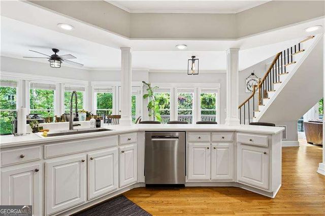 1136 Mossy Rock Road NW, Kennesaw, GA 30152