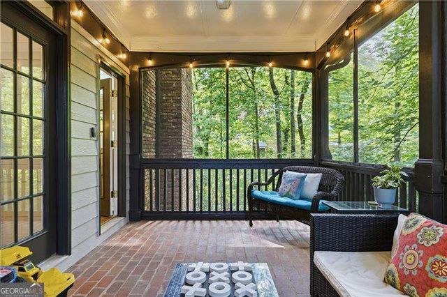 1136 Mossy Rock Road NW, Kennesaw, GA 30152