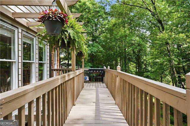 1136 Mossy Rock Road NW, Kennesaw, GA 30152