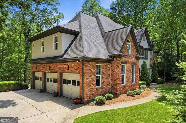 1136 Mossy Rock Road NW, Kennesaw, GA 30152