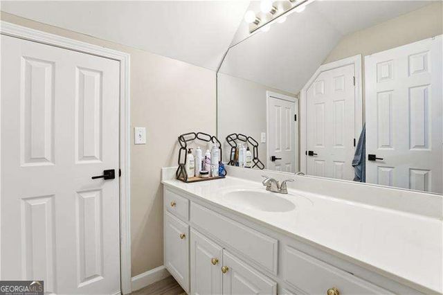 1136 Mossy Rock Road NW, Kennesaw, GA 30152