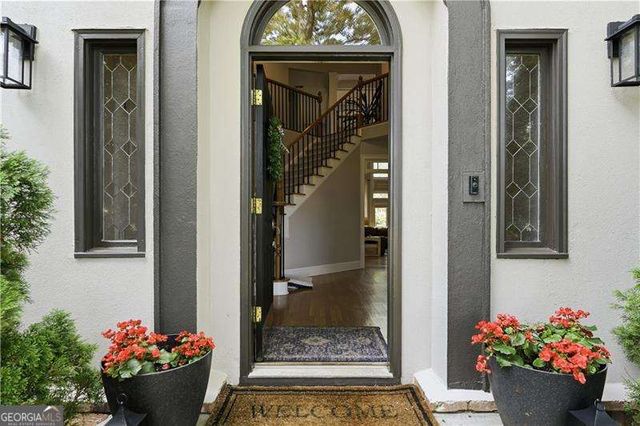 1136 Mossy Rock Road NW, Kennesaw, GA 30152