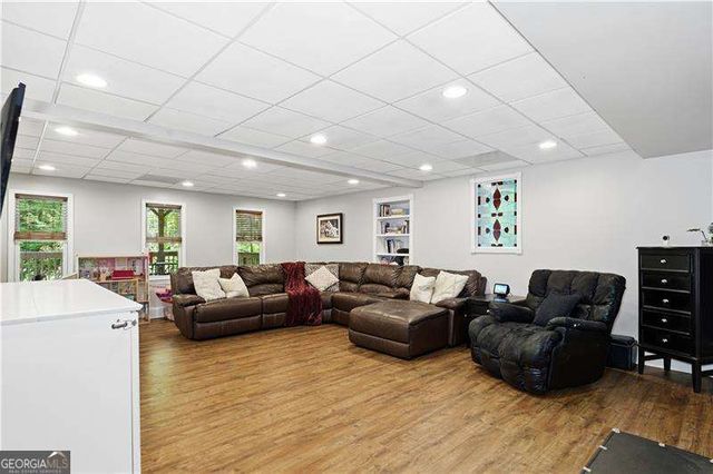 1136 Mossy Rock Road NW, Kennesaw, GA 30152