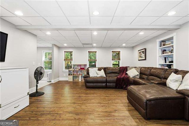1136 Mossy Rock Road NW, Kennesaw, GA 30152