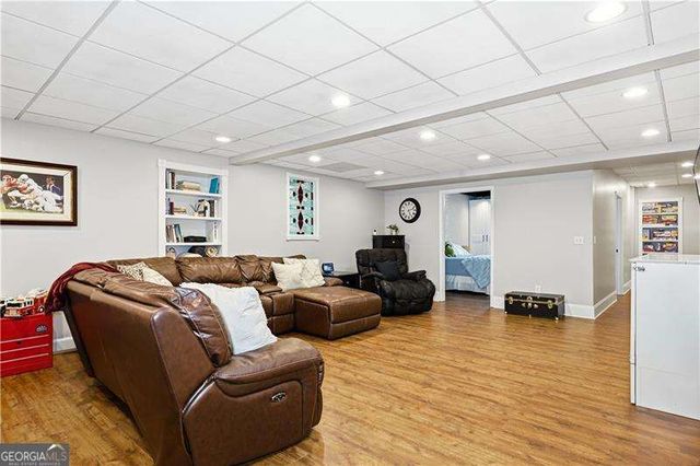 1136 Mossy Rock Road NW, Kennesaw, GA 30152