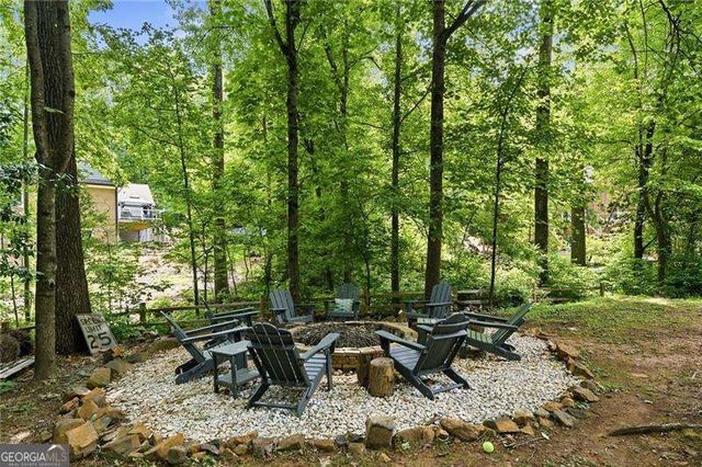 1136 Mossy Rock Road NW, Kennesaw, GA 30152