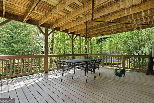 1136 Mossy Rock Road NW, Kennesaw, GA 30152