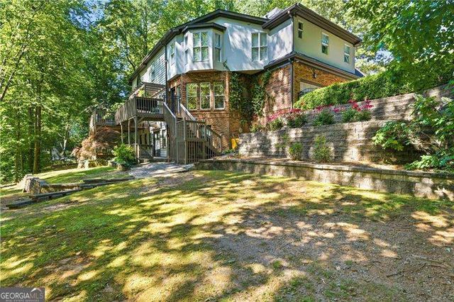 1136 Mossy Rock Road NW, Kennesaw, GA 30152