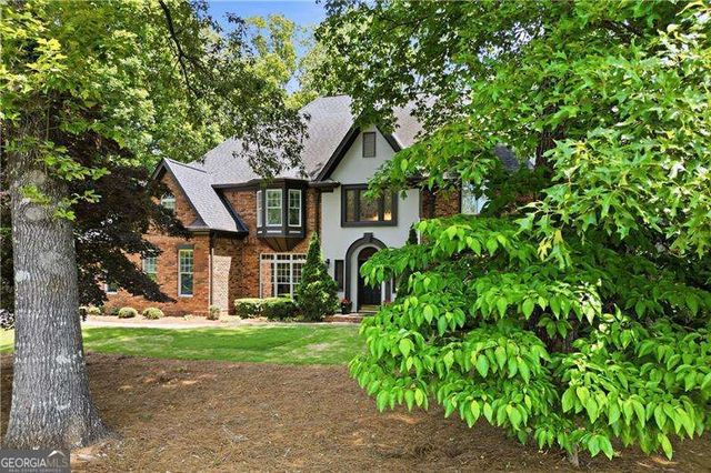 1136 Mossy Rock Road NW, Kennesaw, GA 30152
