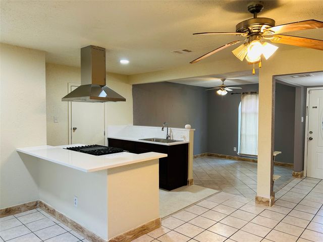 7619 Vernwood Street, Houston, TX 77040