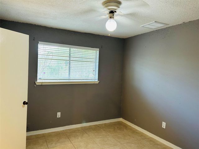 7619 Vernwood Street, Houston, TX 77040