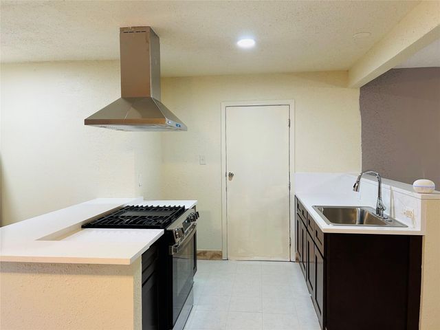 7619 Vernwood Street, Houston, TX 77040