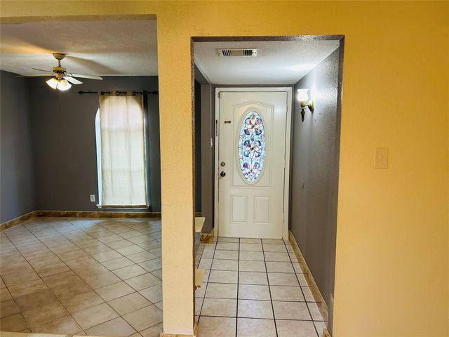 7619 Vernwood Street, Houston, TX 77040