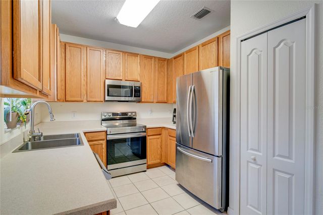 216 DEEPCOVE ROAD, Winter Garden, FL 34787