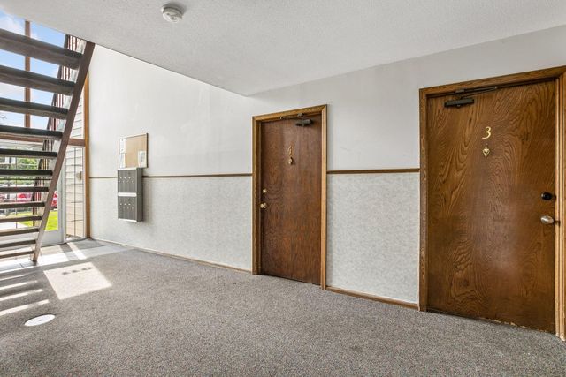 911 7th Street S 3, Hopkins, MN 55343