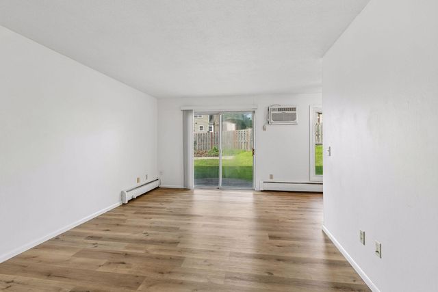 911 7th Street S 3, Hopkins, MN 55343