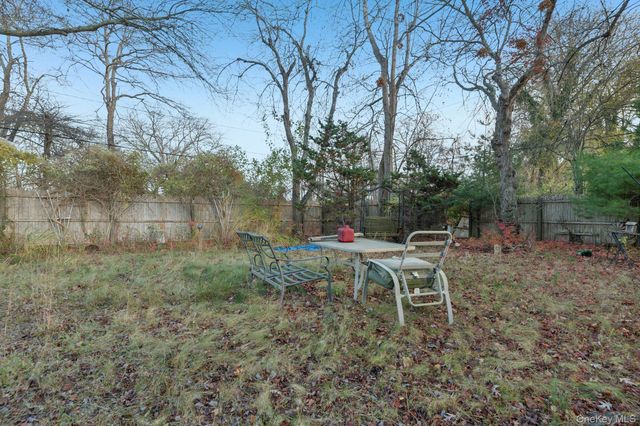 83 Elm Road E, Mastic Beach, NY 11951