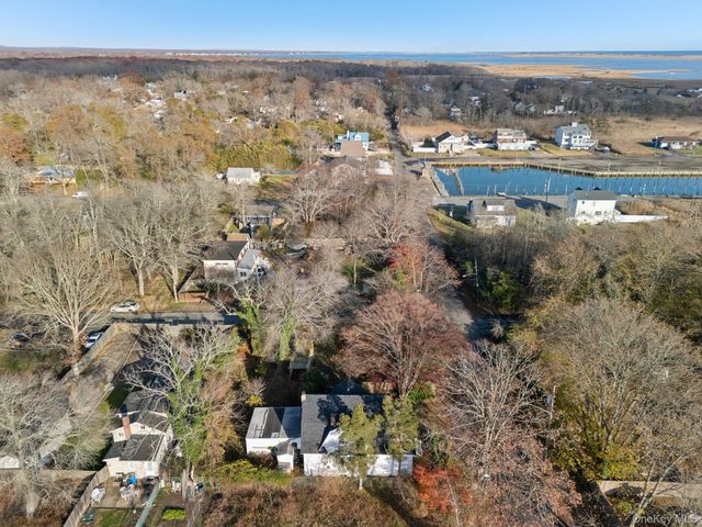 83 Elm Road E, Mastic Beach, NY 11951