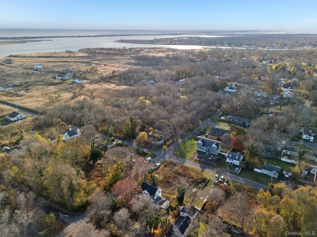 83 Elm Road E, Mastic Beach, NY 11951