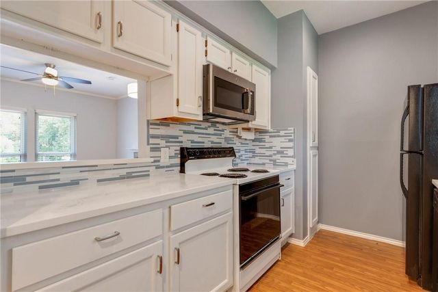 802 S 1st ST 219, Austin, TX 78704