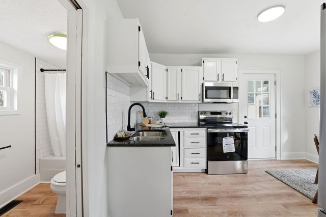 132 Cambria Street, Newark, OH 43055