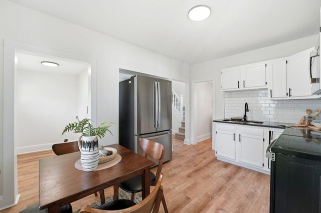 132 Cambria Street, Newark, OH 43055