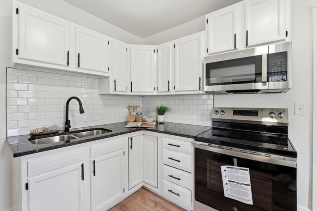 132 Cambria Street, Newark, OH 43055