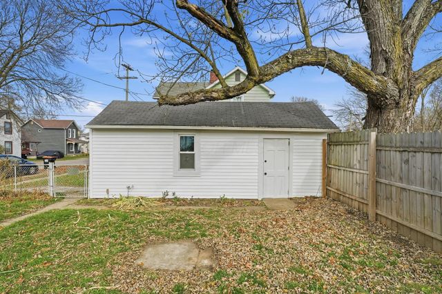 132 Cambria Street, Newark, OH 43055