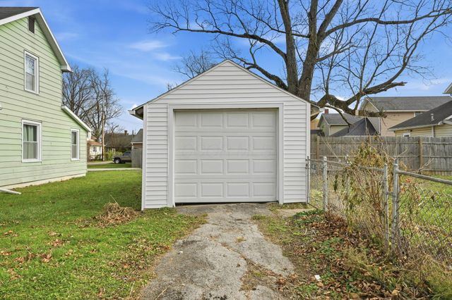 132 Cambria Street, Newark, OH 43055