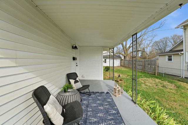 132 Cambria Street, Newark, OH 43055