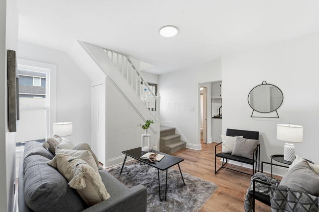 132 Cambria Street, Newark, OH 43055