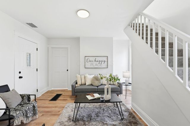 132 Cambria Street, Newark, OH 43055