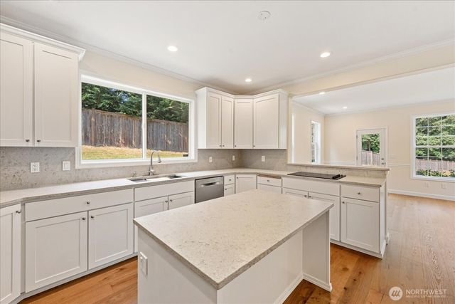 21810 57th Avenue SE, Woodinville, WA 98072