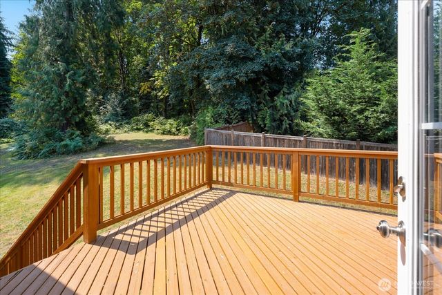 21810 57th Avenue SE, Woodinville, WA 98072