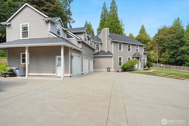 21810 57th Avenue SE, Woodinville, WA 98072