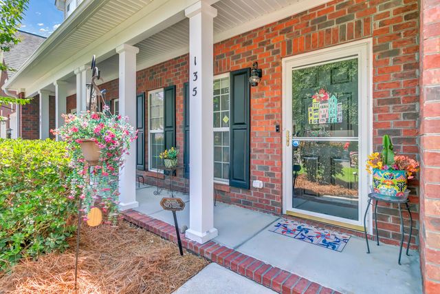 135 Steeple Point Court, Summerville, SC 29485