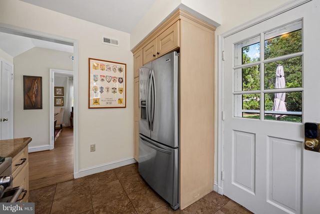 330 BROADMOOR RD, Baltimore, MD 21212