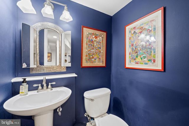 330 BROADMOOR RD, Baltimore, MD 21212