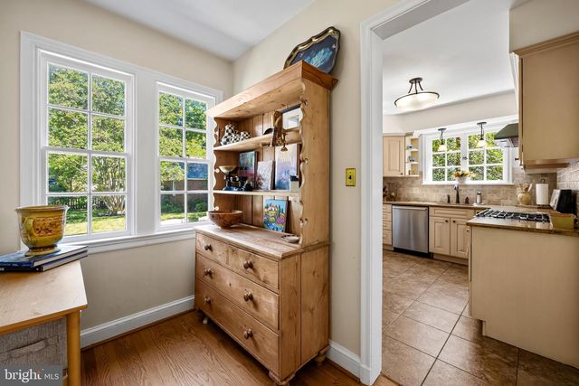 330 BROADMOOR RD, Baltimore, MD 21212