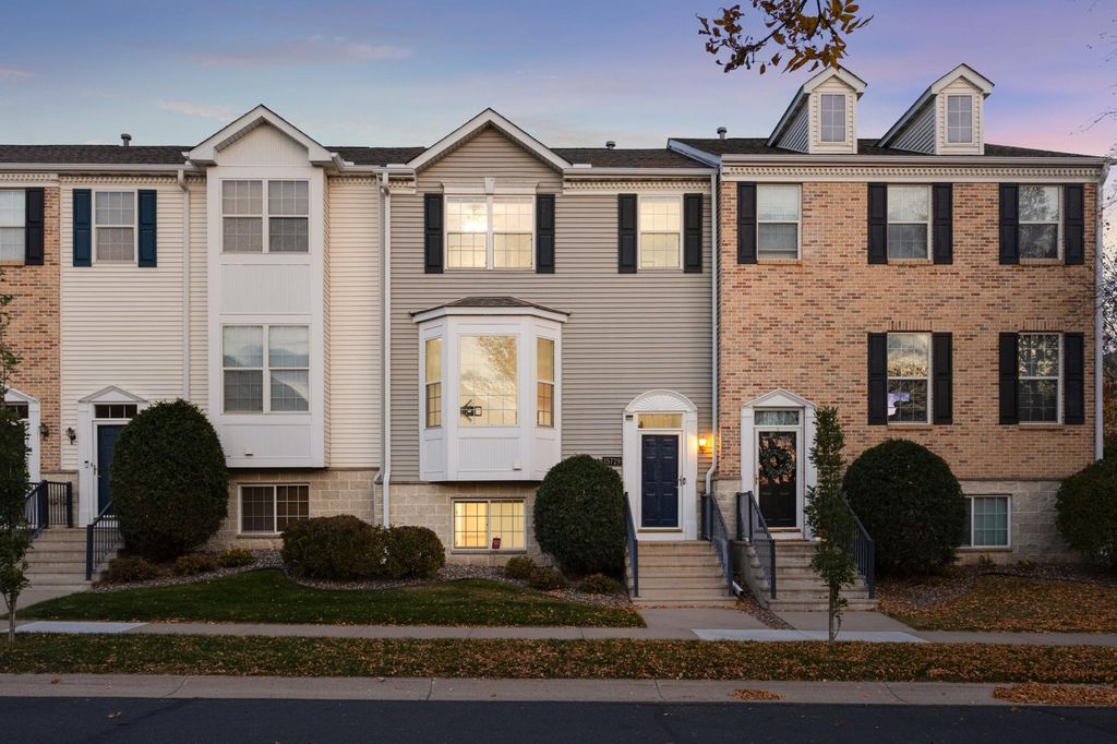 15729 Porchlight Lane, Eden Prairie, MN 55347 — photo 2