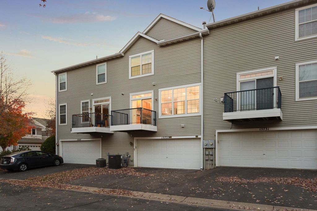 15729 Porchlight Lane, Eden Prairie, MN 55347 — photo 3