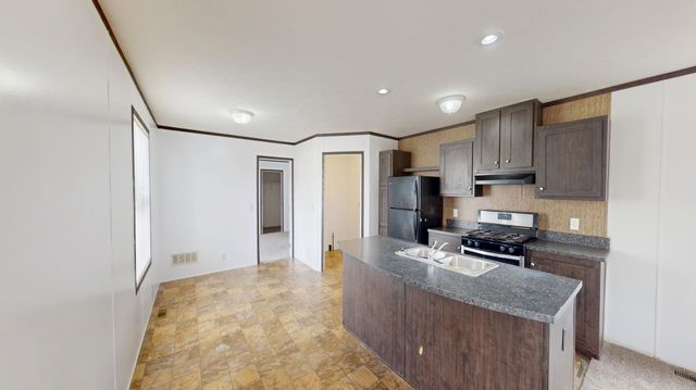 2310 Ethel Avenue, Albert Lea, MN 56007