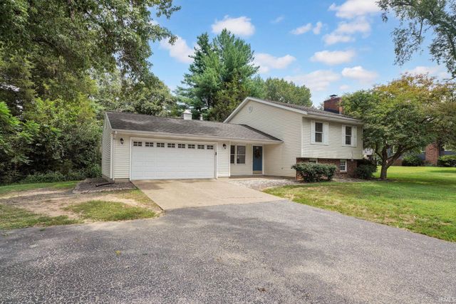 2210 E Boonville New Harmony Road, Evansville, IN 47725