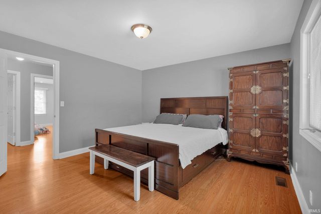 2210 E Boonville New Harmony Road, Evansville, IN 47725