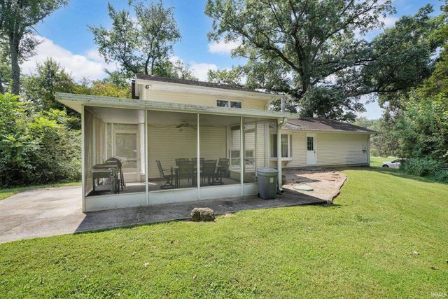 2210 E Boonville New Harmony Road, Evansville, IN 47725