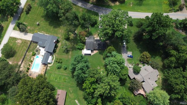 2210 E Boonville New Harmony Road, Evansville, IN 47725