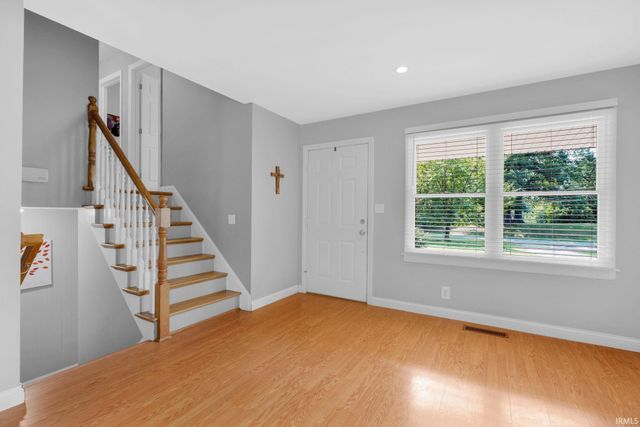 2210 E Boonville New Harmony Road, Evansville, IN 47725