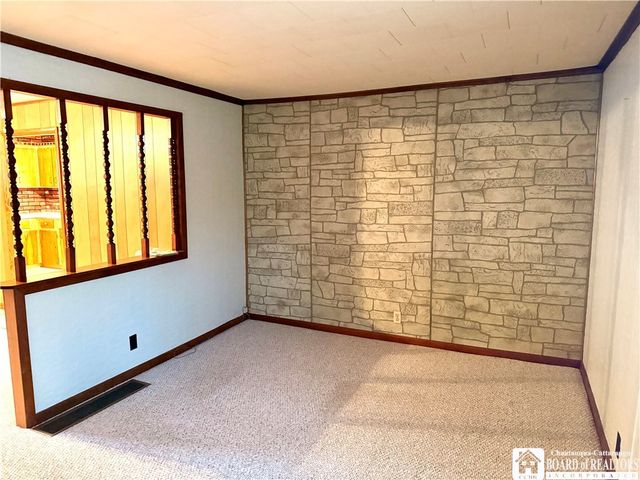 60 Cleveland Avenue, Salamanca, NY 14779